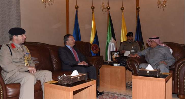 وزير الدفاع يتمنى التلاحم بين الجيشين الكويتي والمصري: ليكونا سدا منيعا للأمن العربي