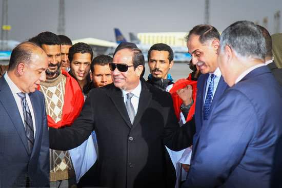 إطلاق سراح الـ20 مصريا المخطوفين في ليبيا .. والسيسي يستقبلهم في المطار