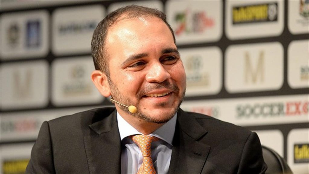 الأمير علي: “الفيفا نزلت إلى أسفل السافلين.. ونسعى لتحسين الأداء”