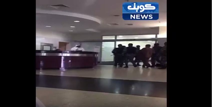 فيديو:لحظة دخول النائب السابق مسلم البراك إلى “المستشفى الصدري” وسط حراسة مشددة