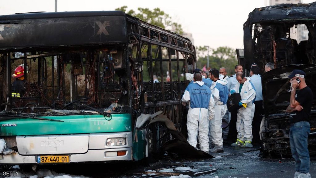 “إسرائيل”: انفجار حافلة القدس نتج عن عبوة ناسفة