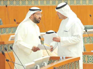العمير: نحتاج عامين لتقييم إجراءاتنا بشأن تطاير الحصى