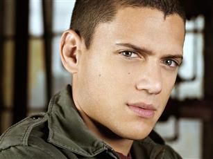 مفاجأة.. بطل مسلسل «prison break» سجين في اليمن