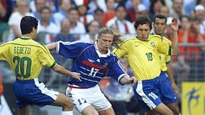 شكوك حول حصول منتخب فرنسا لكرة القدم على كأس العالم 1998