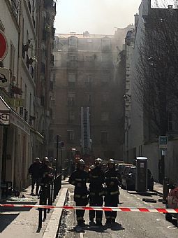 التلفزيون الفرنسي: انفجار ضخم في باريس و يتم إخلاء المواطنين