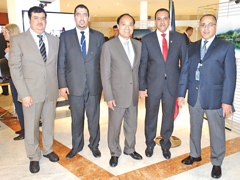 الأذينة: الكويت الثانية عالمياً في الاتصالات ونسبة الاستخدام 220%