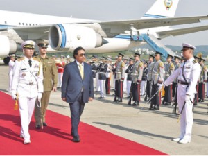 1462733018_77_1462721612850654000