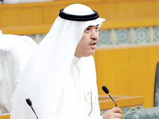 البراك لمنح الموظفة الكويتية بدل إيجار أسوة بالوافدات