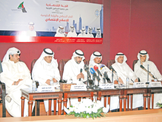 المتحدثون في حلقة «المحامين»: وثيقة الإصلاح الحكومي غير صالحة