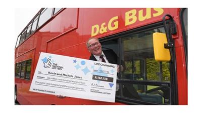 «سائق حافلات» يصر على الذهاب لعمله رغم فوزه بـ 6 ملايين إسترليني