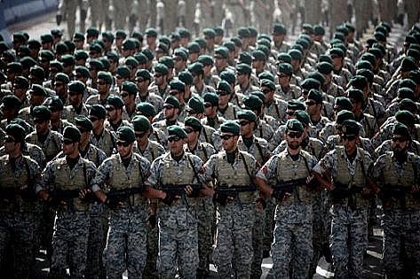 قائد سابق بالحرس الثوري الإيراني: فقدنا 1200 مقاتل بسوريا
