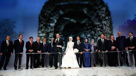 بالفيديو والصور.. ماذا أوصى أردوغان ابنته في زفافها.. ومن هو الشاهد العربي على عقد القران؟
