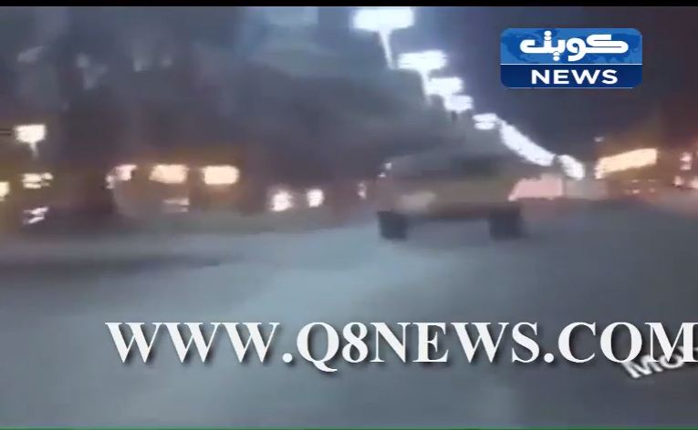 بالفيديو…حادث مروع : انقلاب سيارة جيب أثناء قيام سائقها بالتفحيط