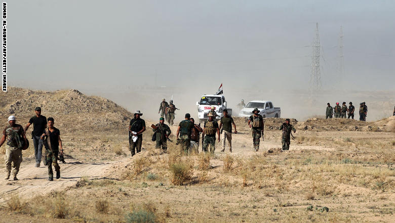 بالصور…العريفي يدعو لأهل الفلوجة وخاشقجي يتهم الحشد الشعبي “باستباحة المدينة وتهجير السنة” منها