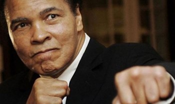 من الشيخ الذي طلب «كلاي» مقابلته بالقاهرة وألحَّ على رؤيته؟