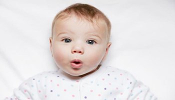 أميركي يضع ابنته بالثلاجة بعد نسيانها في السيارة