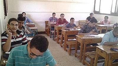 محاكمة 12 مسؤول مصري جراء تسريب الامتحانات