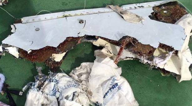 مصر: لغز الطائرة المنكوبة يزداد غموضا !