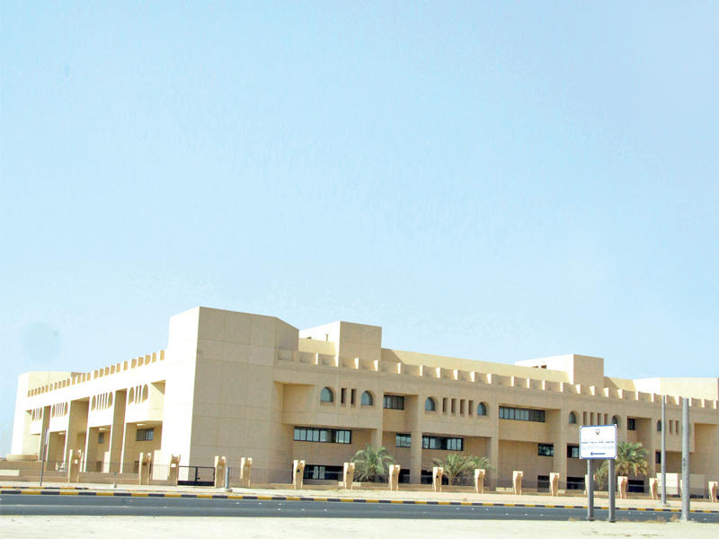 العيسى: جامعة «الشدادية» ستحل أزمة القبول