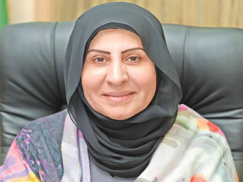 رئيسا قسم لكل مادة بالمدارس المتجاوز أعدادها 700 طالب