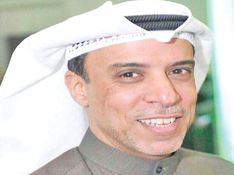 «الإعلام»: مصادرة 33 ألف مادة منسوخة من الأسواق