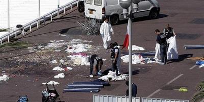 «هجوم نيس».. مصدر قضائي فرنسي يؤكد اعتقال رجل وامرأة لارتباطهما بالحادث