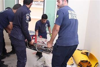 سقوط عامل بمنى قيد الانشاء من الدور الثالث بمنطقة النزهة