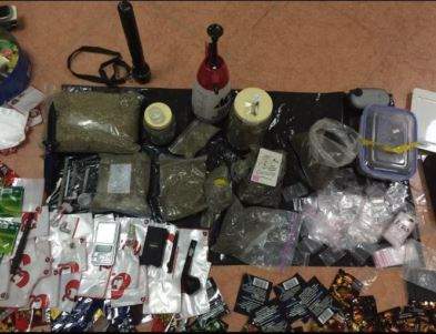 ضبط «تشكيلة» مواد مخدرة مع تركي في الجابرية