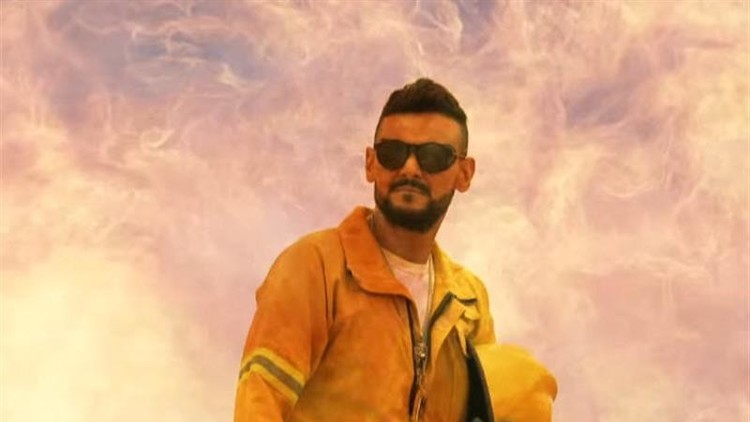 بالفيديو…شاهد رد فعل ستيفن سيجال بعد معرفته حقيقة مقلب رامز بيلعب بالنار