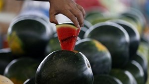 البطيخ «قاهر الحر».. فوائد بالجملة