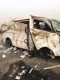 مصرع وإصابة 9 وافدين في انقلاب على الوفرة