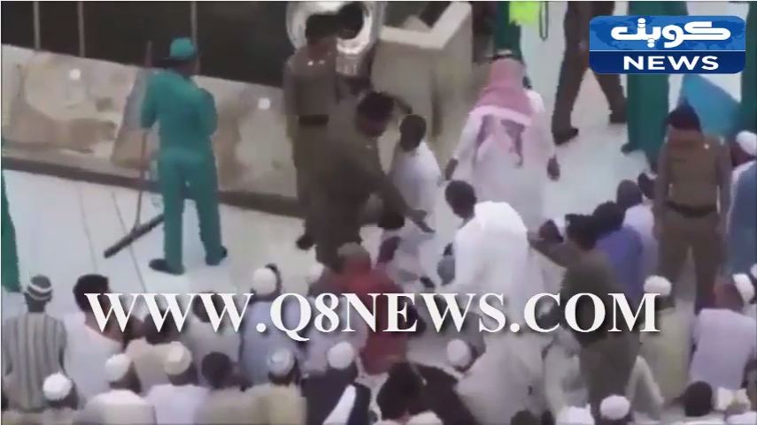 فيديو رائع:رجال الأمن حول الكعبة يحققون أمنية رجل من ذوي الاحتياجات الخاصة
