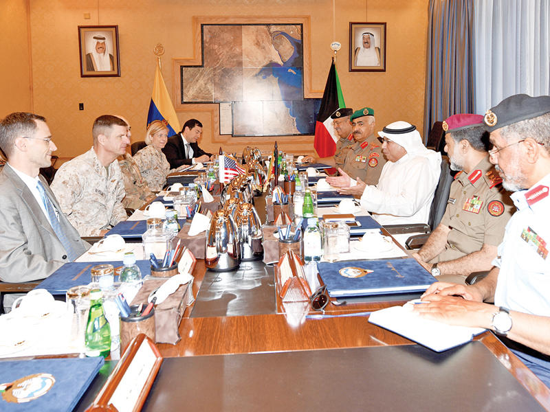 وزير الدفاع يبحث مع مسؤول أميركي موضوعات عسكرية مشتركة