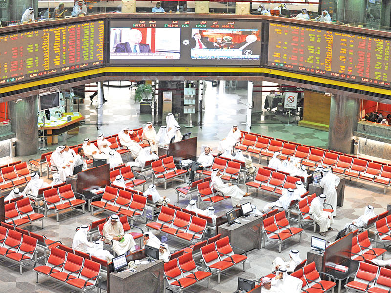 النفط يضغط على المؤشرات معظم جلسات الأسبوع… و«الكويتي» متذبذب