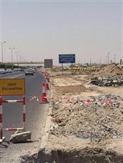 بالصور…«الأشغال» تقوم بإجراء التوسعات اللازمة تمهيدا لإغلاق «إشارة الرقعي»