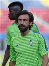 بيرلو يسخر من مانشستر يونايتد لهذا السبب