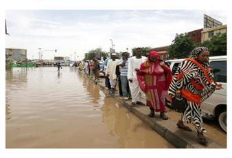 مقتل 100 شخص جراء أمطار غزيرة وفيضانات في السودان
