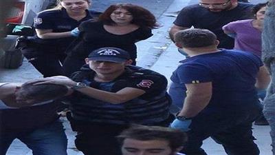 تركيا.. الشرطة تعتقل 17 صحافياً بينهم رسام أسباني