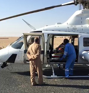 وفاة وإصابة 12 شخصاً في انقلاب باص بالسالمي