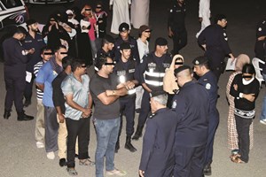 89 مطلوباً وتحرير 288 مخالفة مرورية في حملة على أسواق القرين