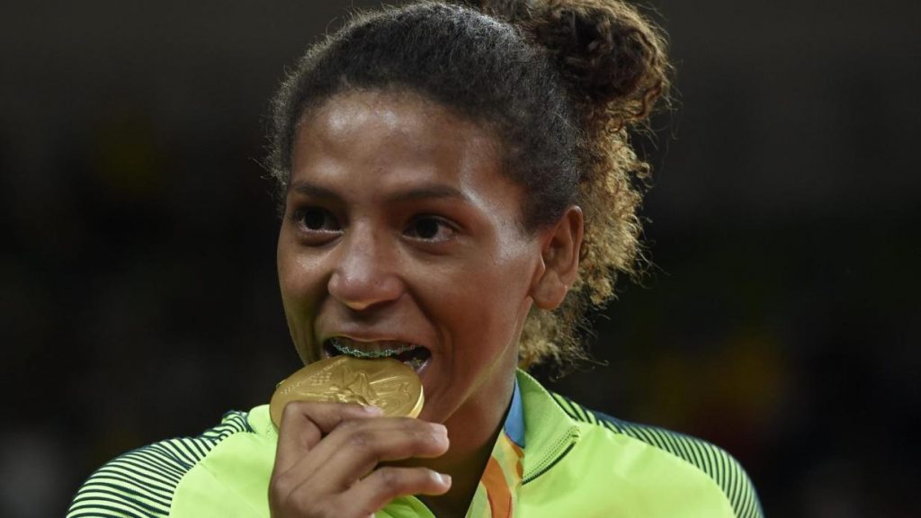 سيلفا.. سفيرة فقراء البرازيل لمنصة التتويج