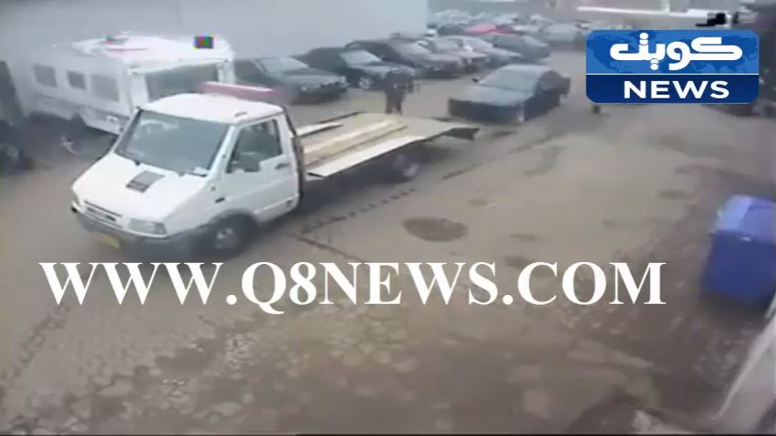 بالفيديو…اغرب حادث ستراه في حياتك