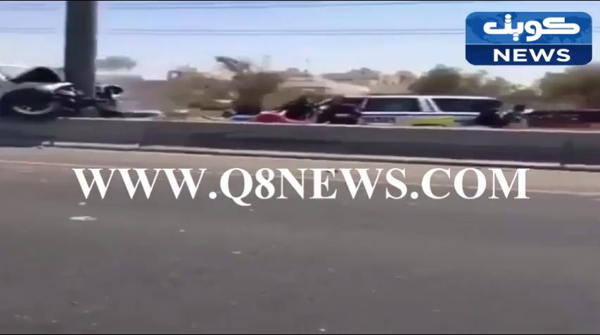 بالفيديو…حادث عجيب غريب منذ قليل مقابل «الأفنيوز»!!