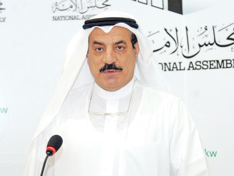 المعيوف يستفسر عن سلامة المنتجات الغذائية المصرية