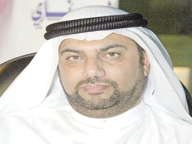 دعوة «الفنون والآداب» لسميرة رجب تفتح الهجوم على الحمود