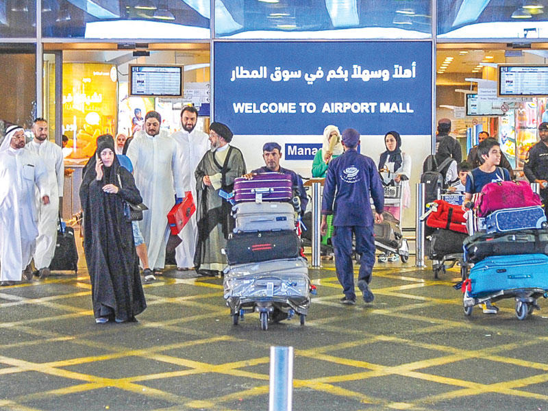 مطار الكويت استقبل 126 رحلة من جميع دول العالم