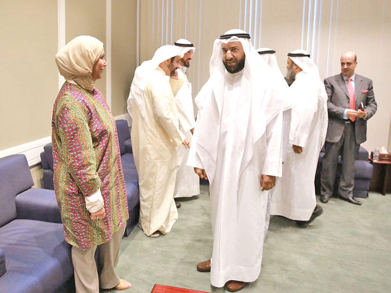 العمير: لا خروج من الحكومة الا إذا رأى الأمير ذلك