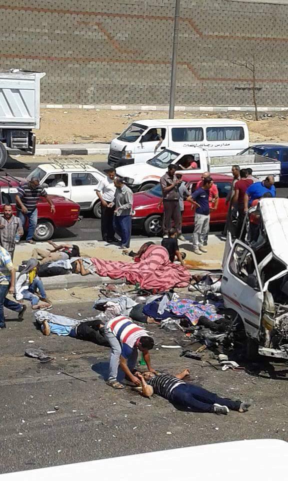 عـاجل بالصور … عشرات الجرحى والقتلى في حادث مرور جماعي مروع في مصر