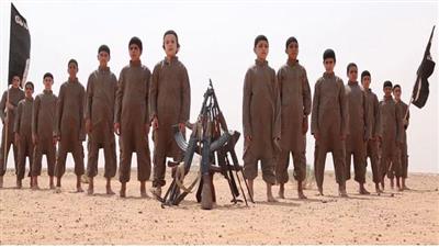 أطفال داعش: نتمنى أن نكون «انتحاريين» عندما نكبر