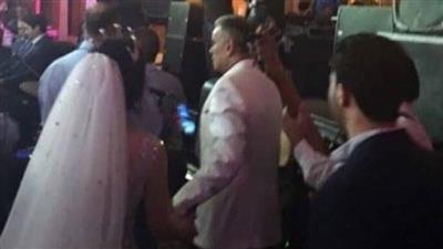 زوجان طُردا من الفندق في ليلة زفافهما والسبب لا يصدق!